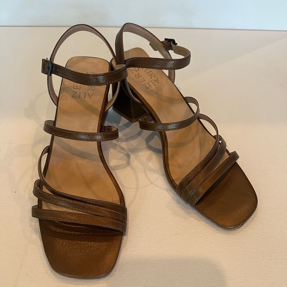 Naturalizer Sandals - Picture 3 of 7